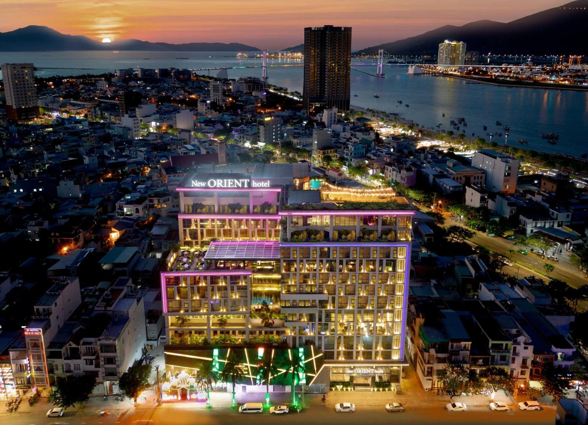 New Orient Hotel Da Nang Esterno foto